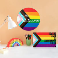 Haooryx 2Pcs Gay Pride Progress Pride Rainbow Wreath Wooden Hanging Door Sign Decoration, LGBT Wood Door Sign Plaque Gay Pride Day Front Door Wall Porch Wooden Hanging Welcome Decorations Supplies