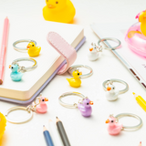 Haooryx 30Pcs Plastic Duck Keychains Duck Party Favors, Cute 3D Duck Chains Mini Ducky Pendant Accessories Gift Party Favors